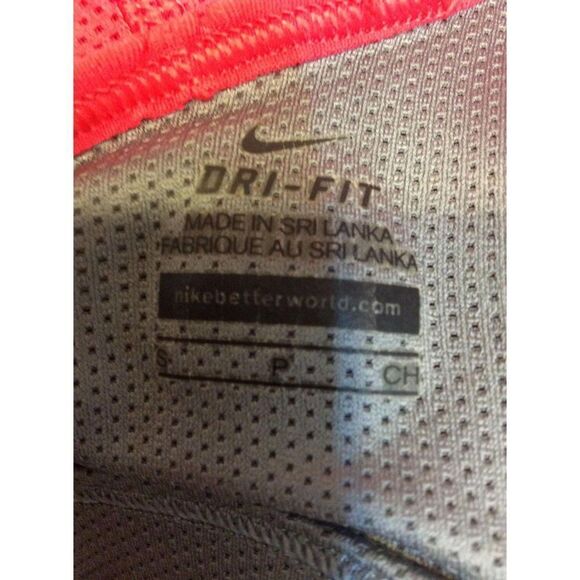 NIKE Dri Fit Tank With Build In Bra  Size S Pink - Picture 3 of 3